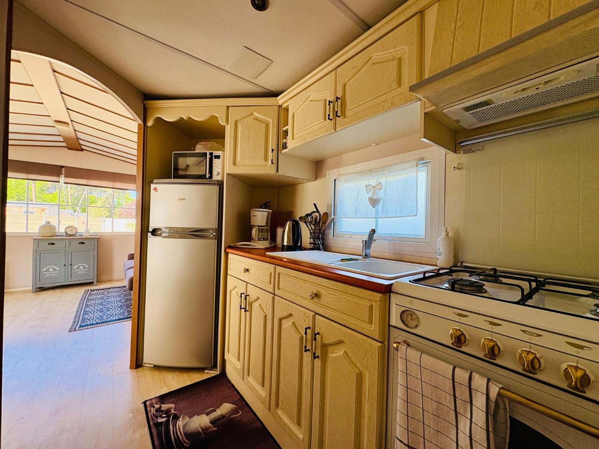 Mobil'Home Climatise Terrain Prive Proche Du Zoo De La Palmyre Les Mathes Zewnętrze zdjęcie